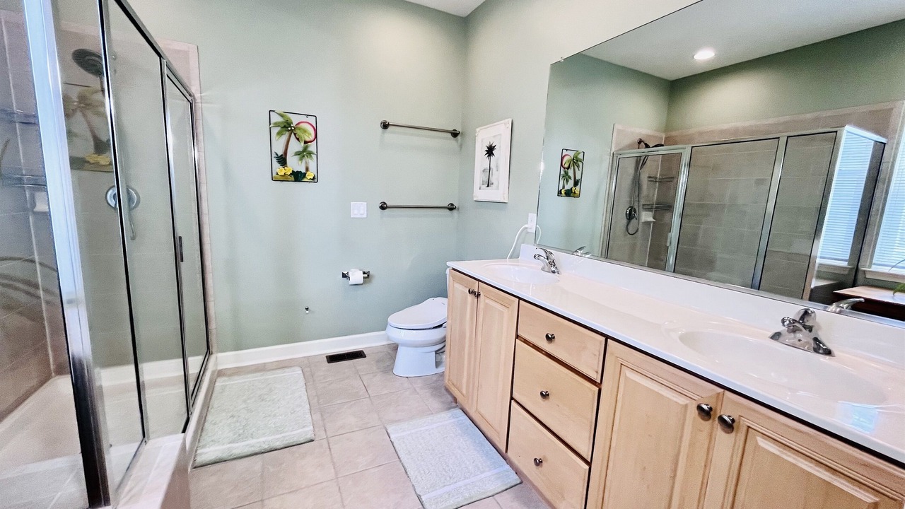 Photo of Bathroom in Swann Cove
