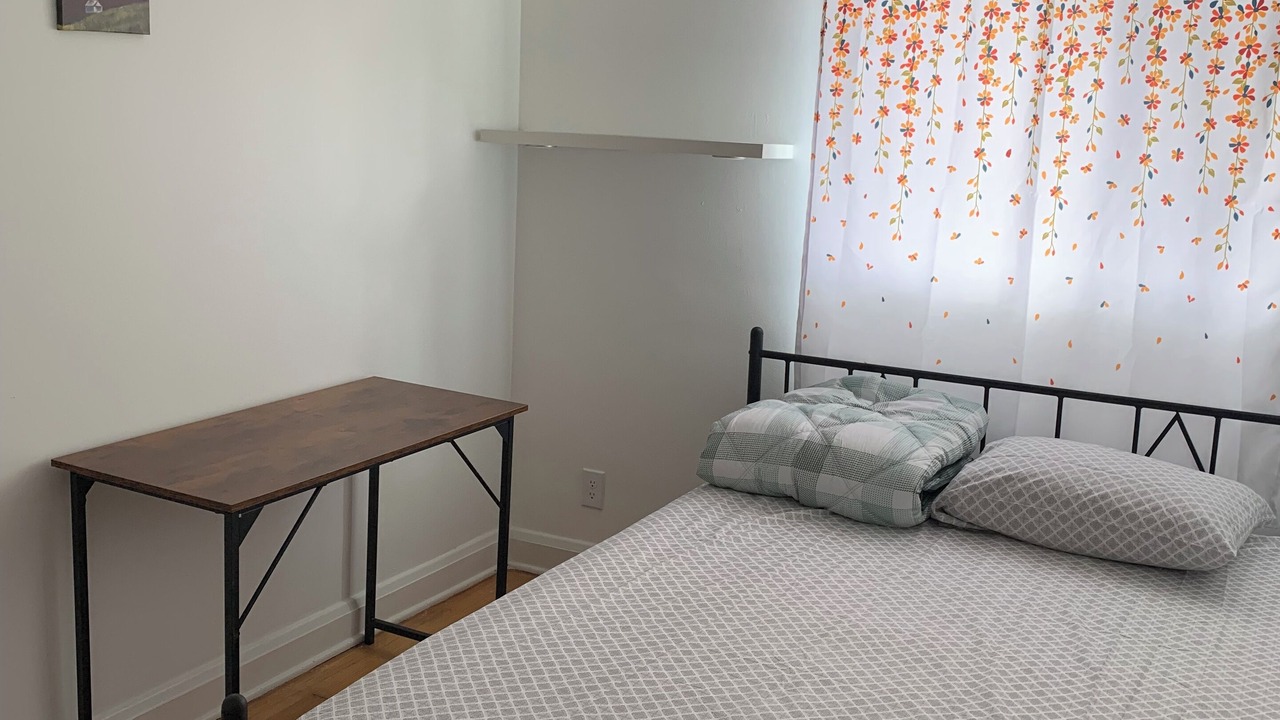 Photo of Bedroom in Parkville