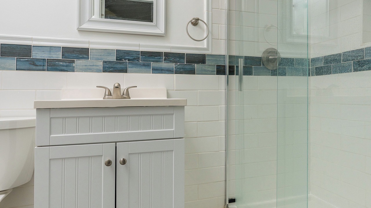 Photo of Bathroom in Piney Island