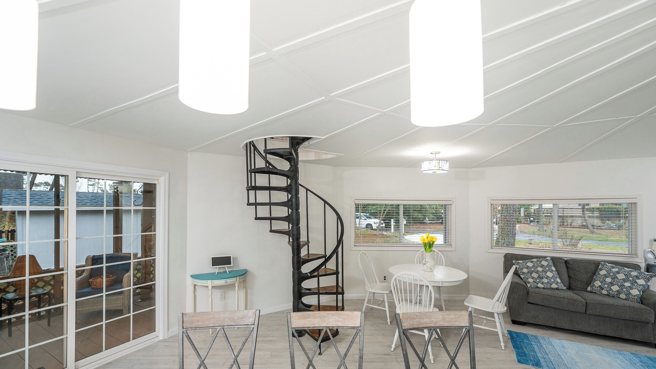 Photo of Livingroom in Piney Island
