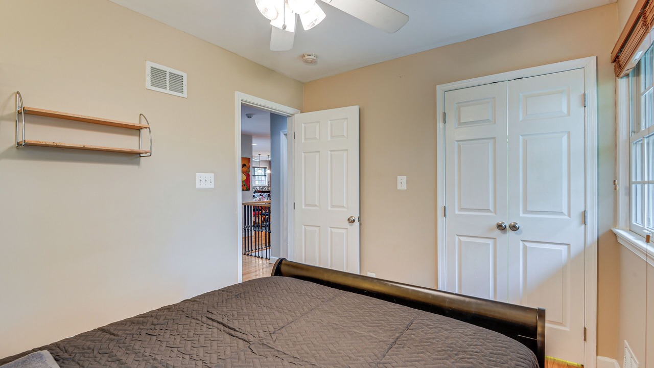 Photo of Bedroom in Colesville