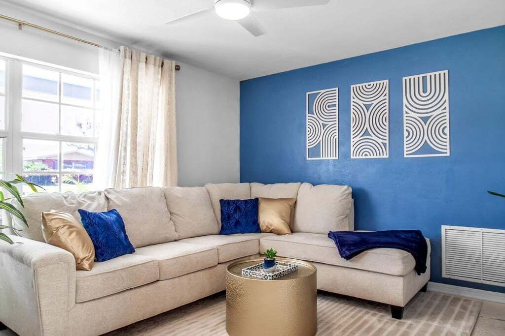 Photo of Livingroom in Seminole