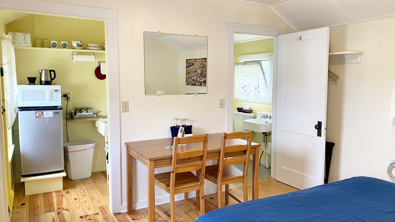 Photo of Bedroom in Salsbury Cove