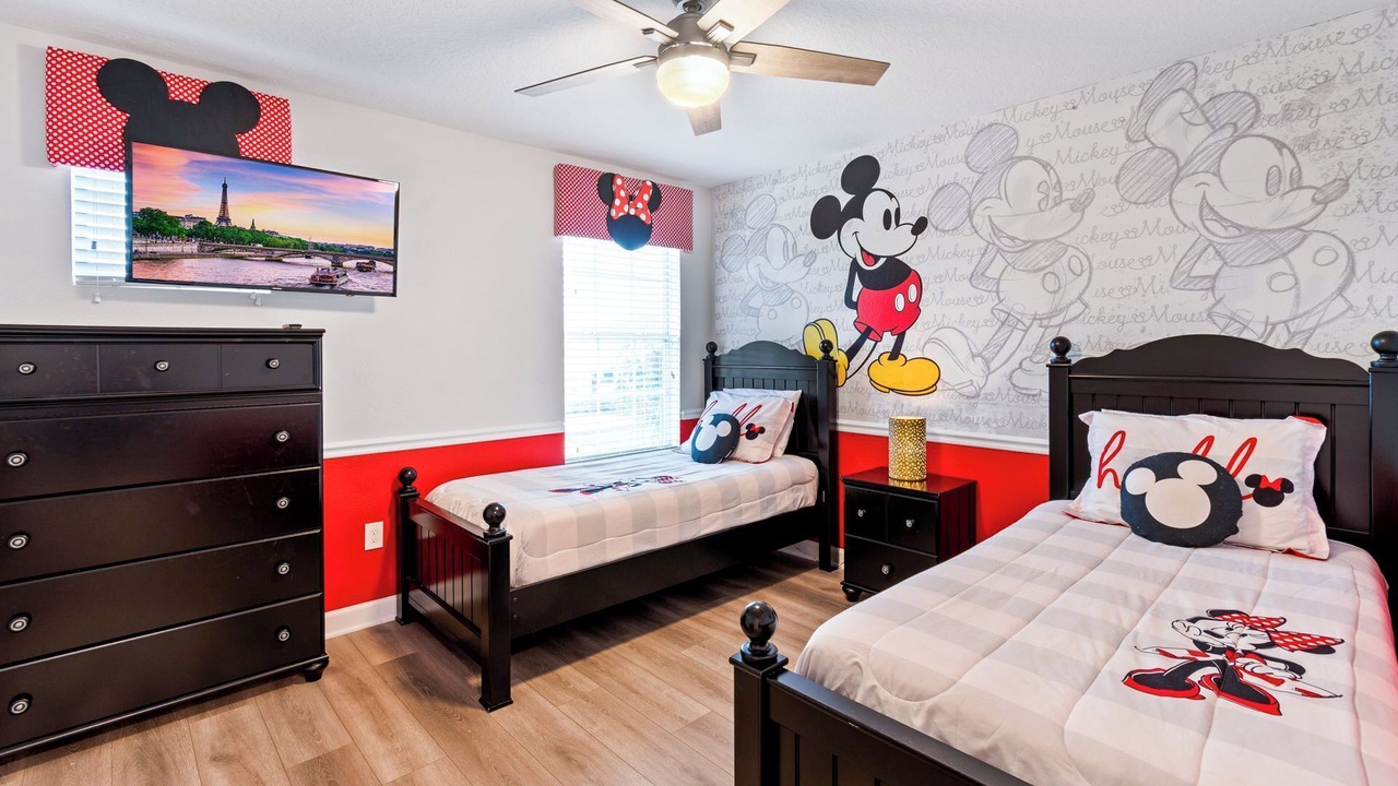 Photo of Bedroom in Bay Lake