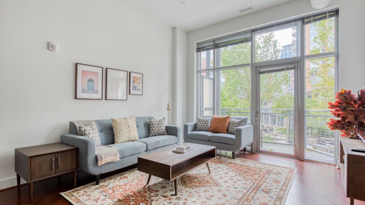 Photo of Livingroom in McLean