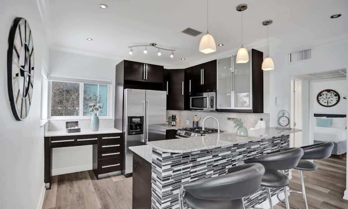 Photo of Kitchen in Hendricks and Venice Isles