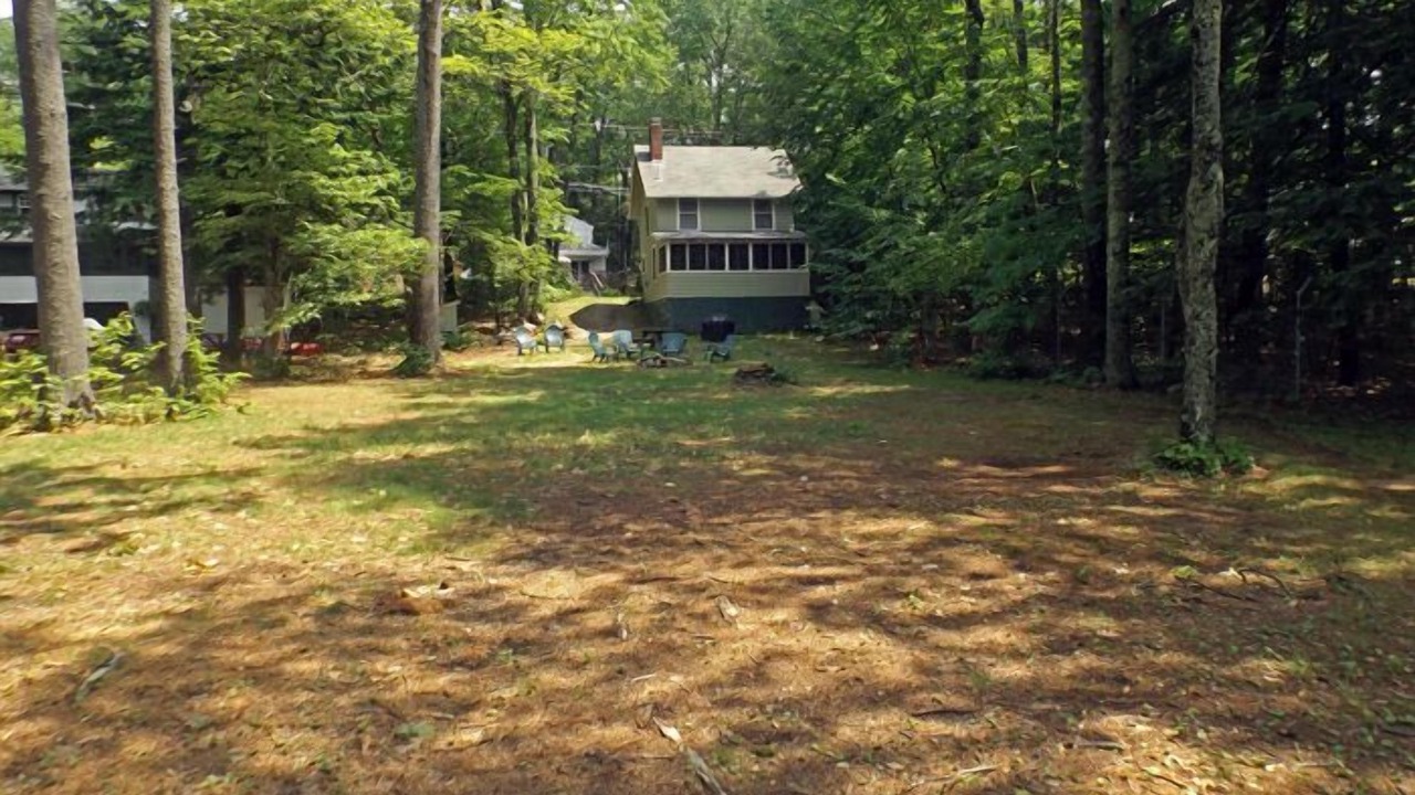 Photo of Outdoor in Gray