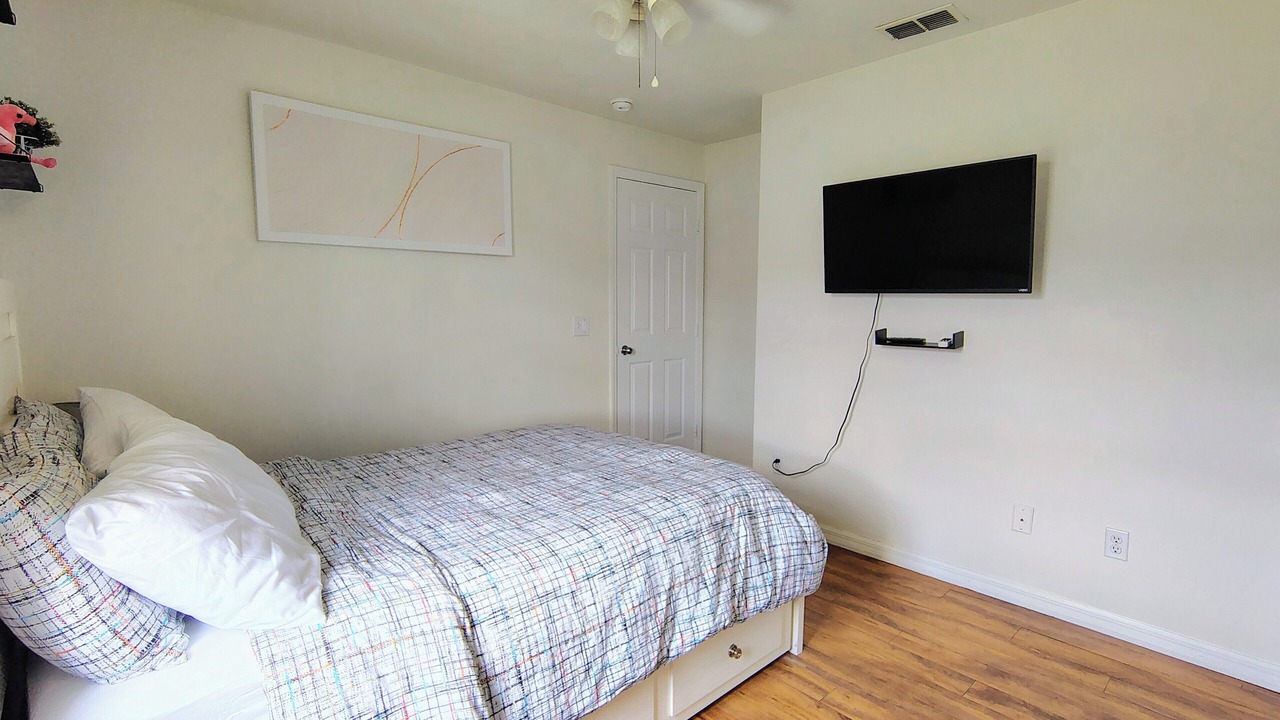 Photo of Bedroom in Davenport