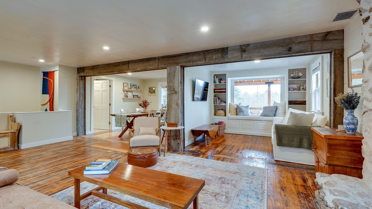 Photo of Livingroom in Elkins
