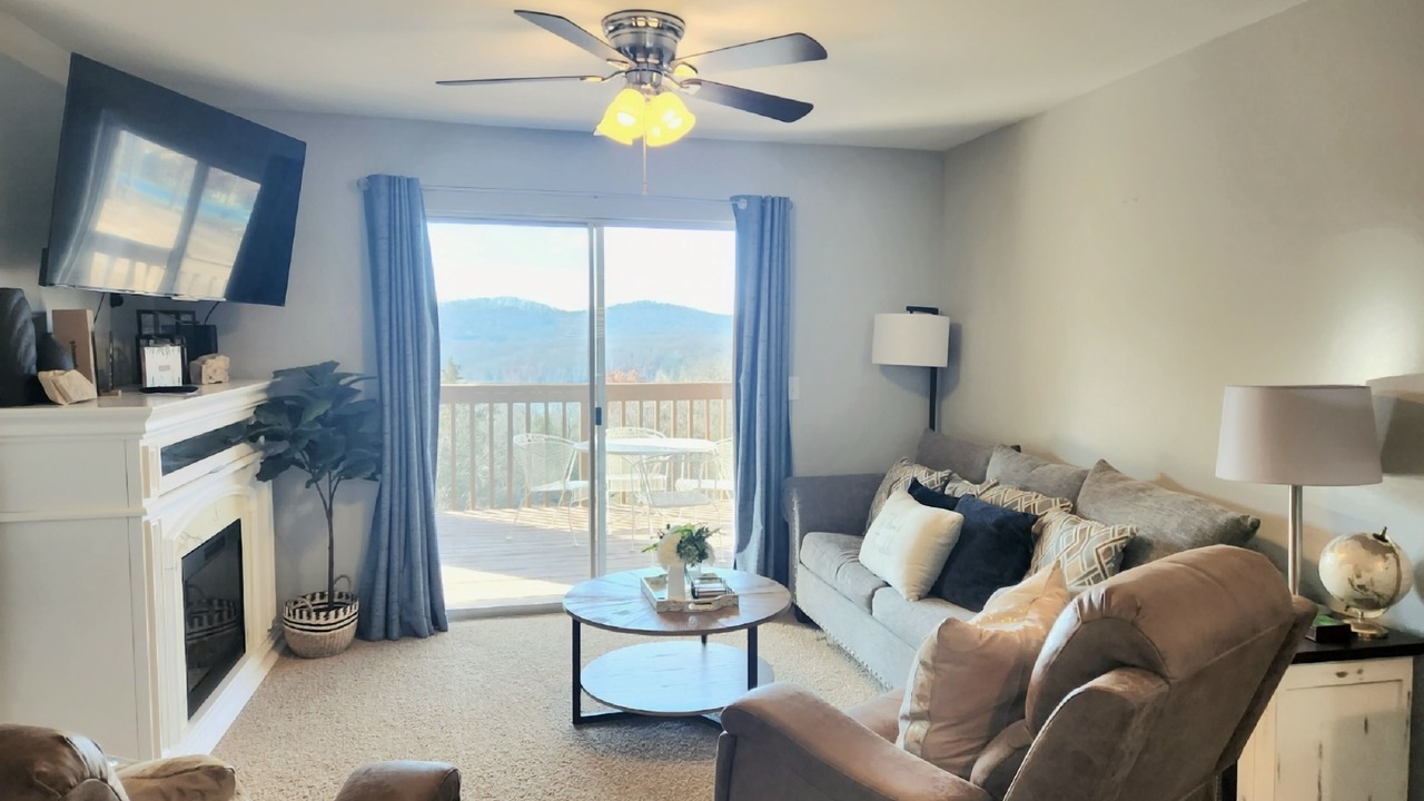 Photo of Livingroom in Indian Point