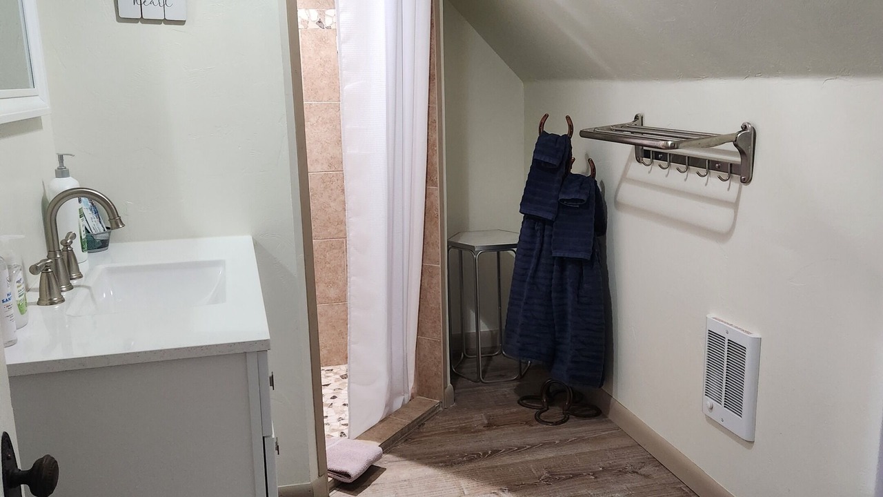 Photo of Bathroom in Escalante