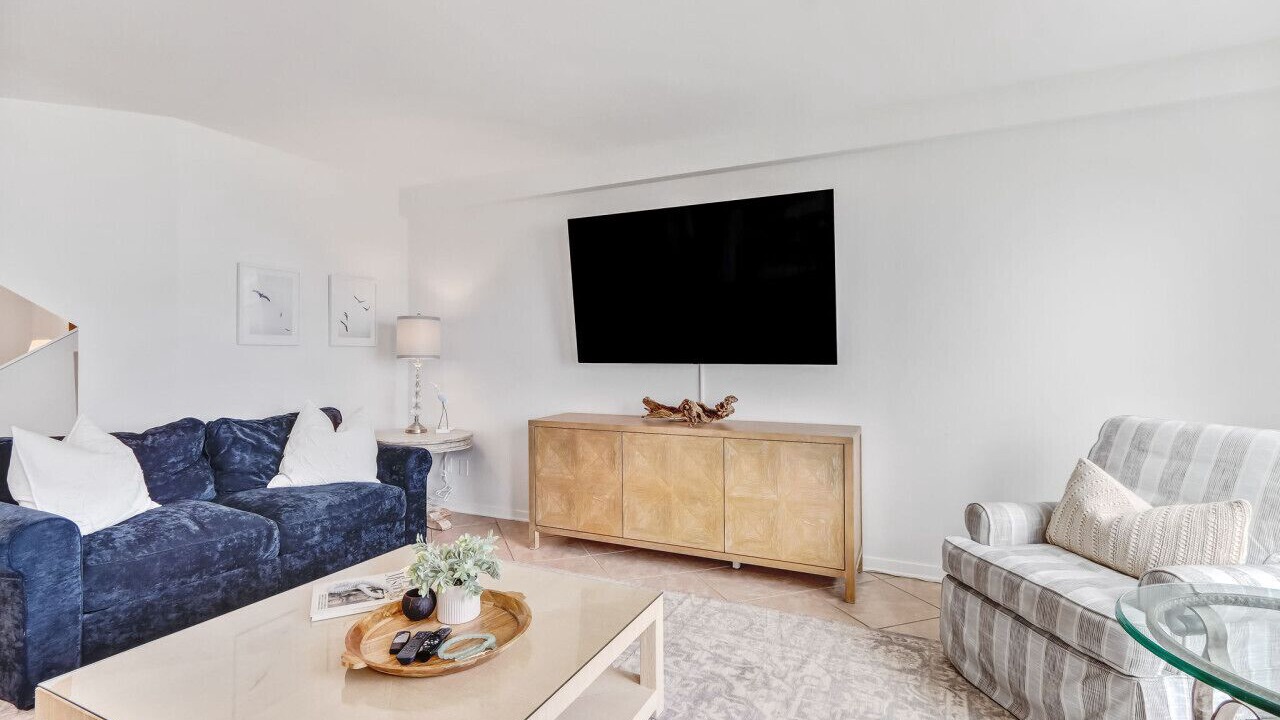 Photo of Livingroom in Fernandina Beach