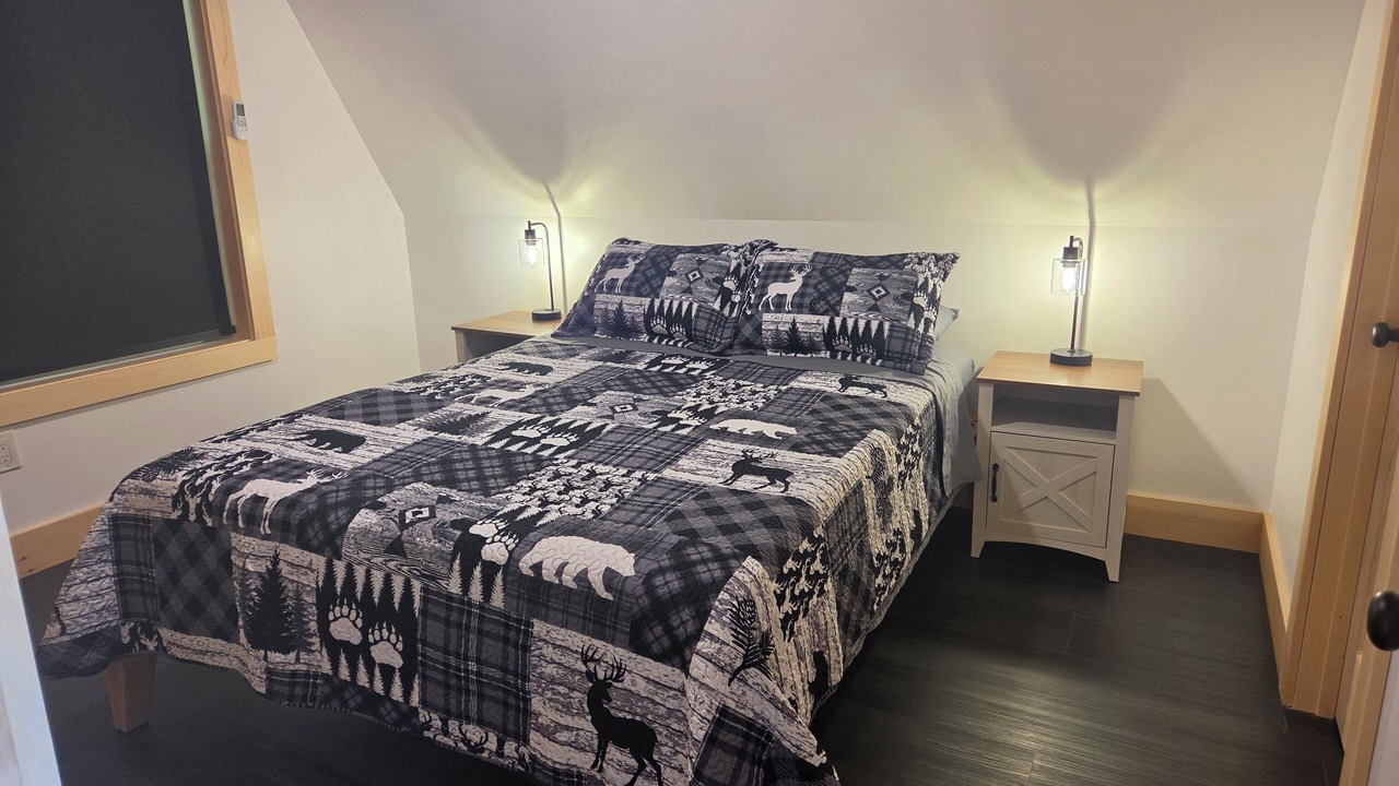 Photo of Bedroom in Silver Lake