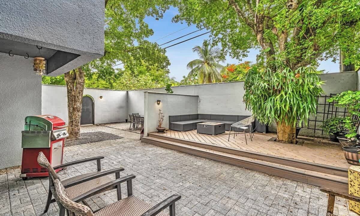 Photo of Outdoor in Coconut Grove
