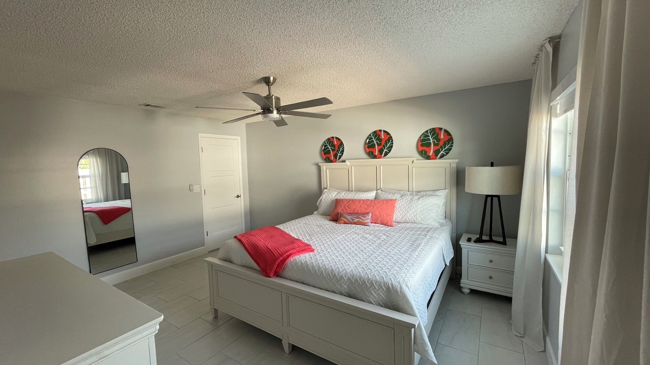 Photo of Bedroom in Holiday Cove