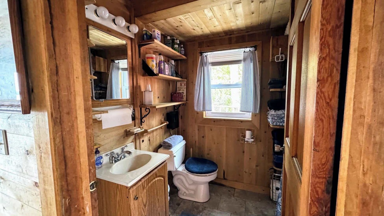 Photo of Bathroom in Sullivan
