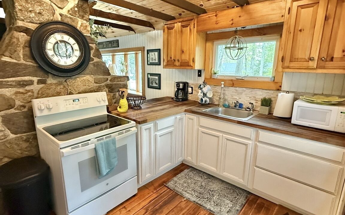 Photo of Kitchen in Sebago