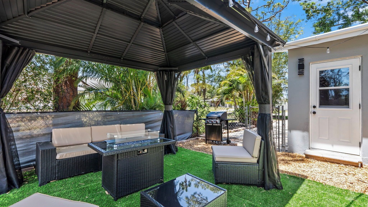Photo of Patio Balcony in Riviera Bay