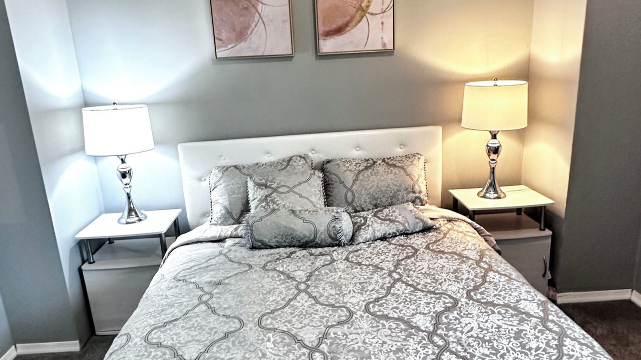 Photo of Bedroom in Glenwood