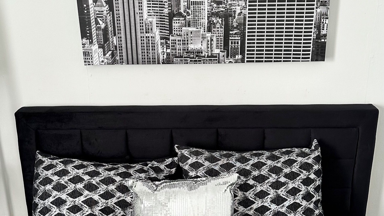 Photo of Bedroom in Glenwood