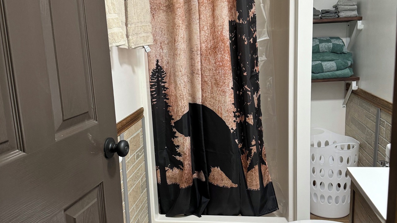 Photo of Bathroom in Luray