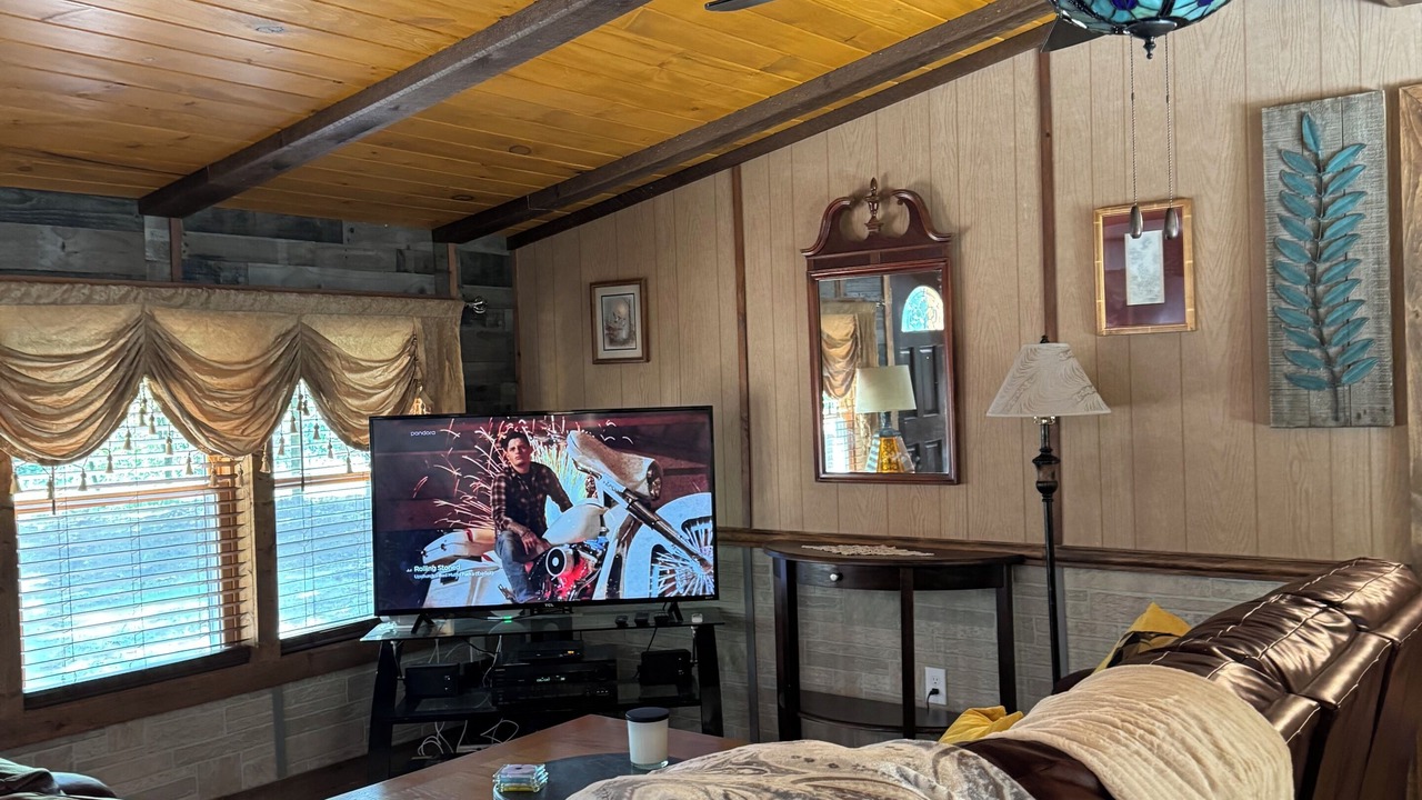 Photo of Livingroom in Luray