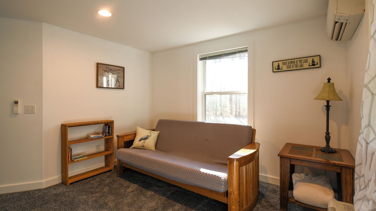 Photo of Livingroom in Raymond