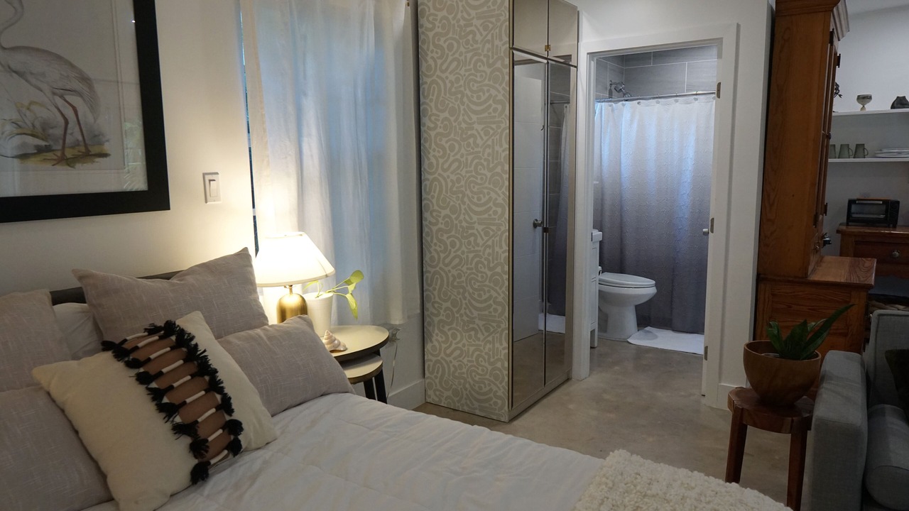 Photo of Bedroom in Coral Way