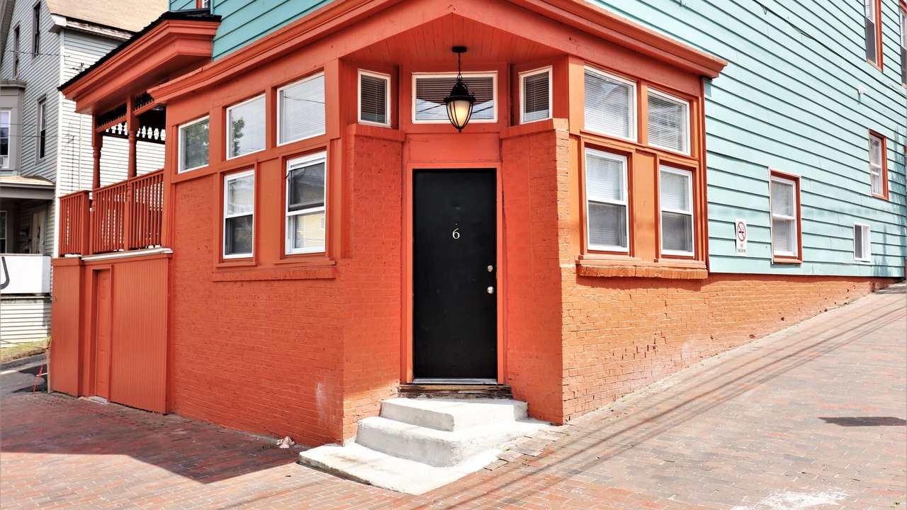 Photo of Outdoor in Valley Street