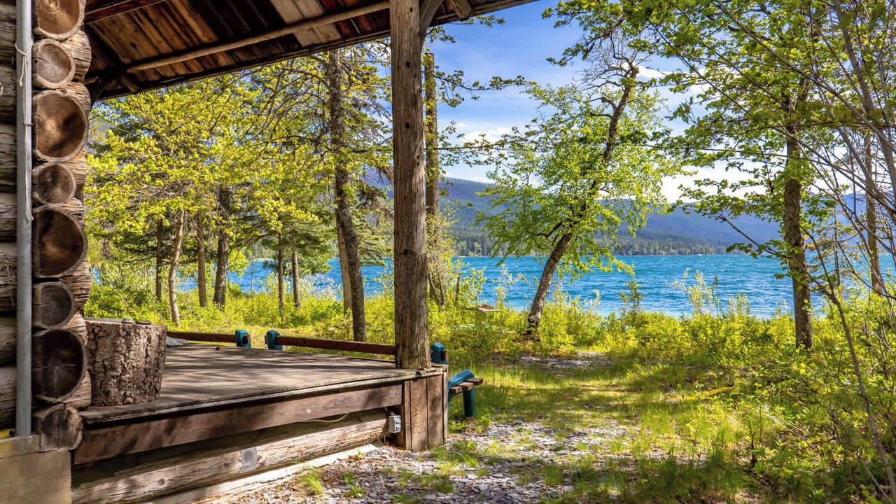 Photo of Patio Balcony in West Glacier