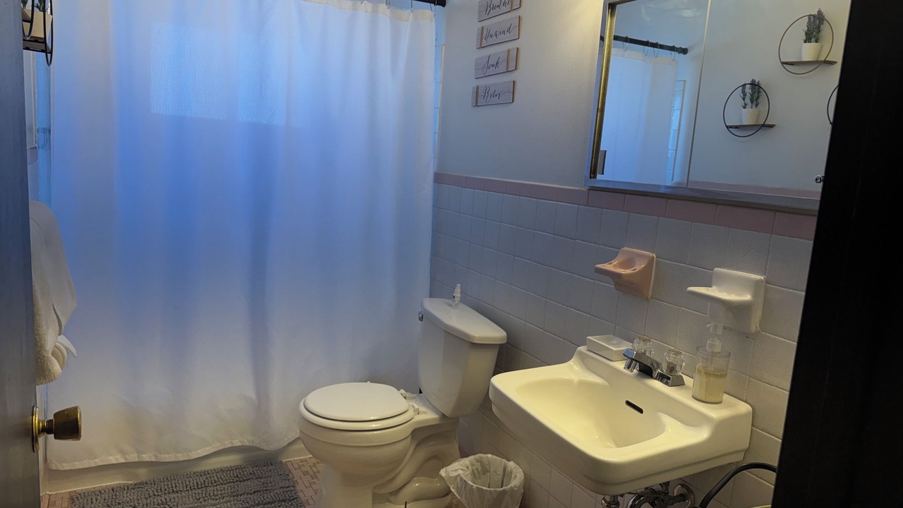 Photo of Bathroom in Albany