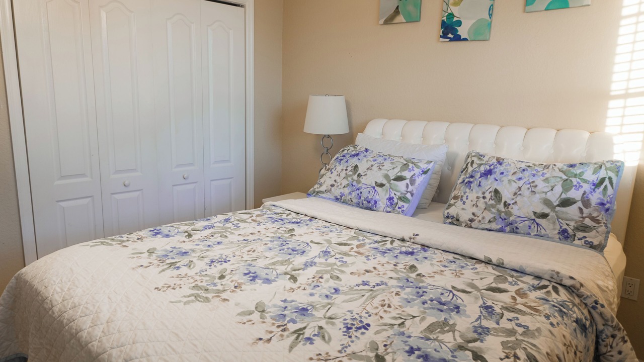 Photo of Bedroom in The Hammocks