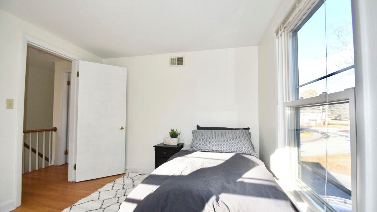 Photo of Bedroom in Topsham