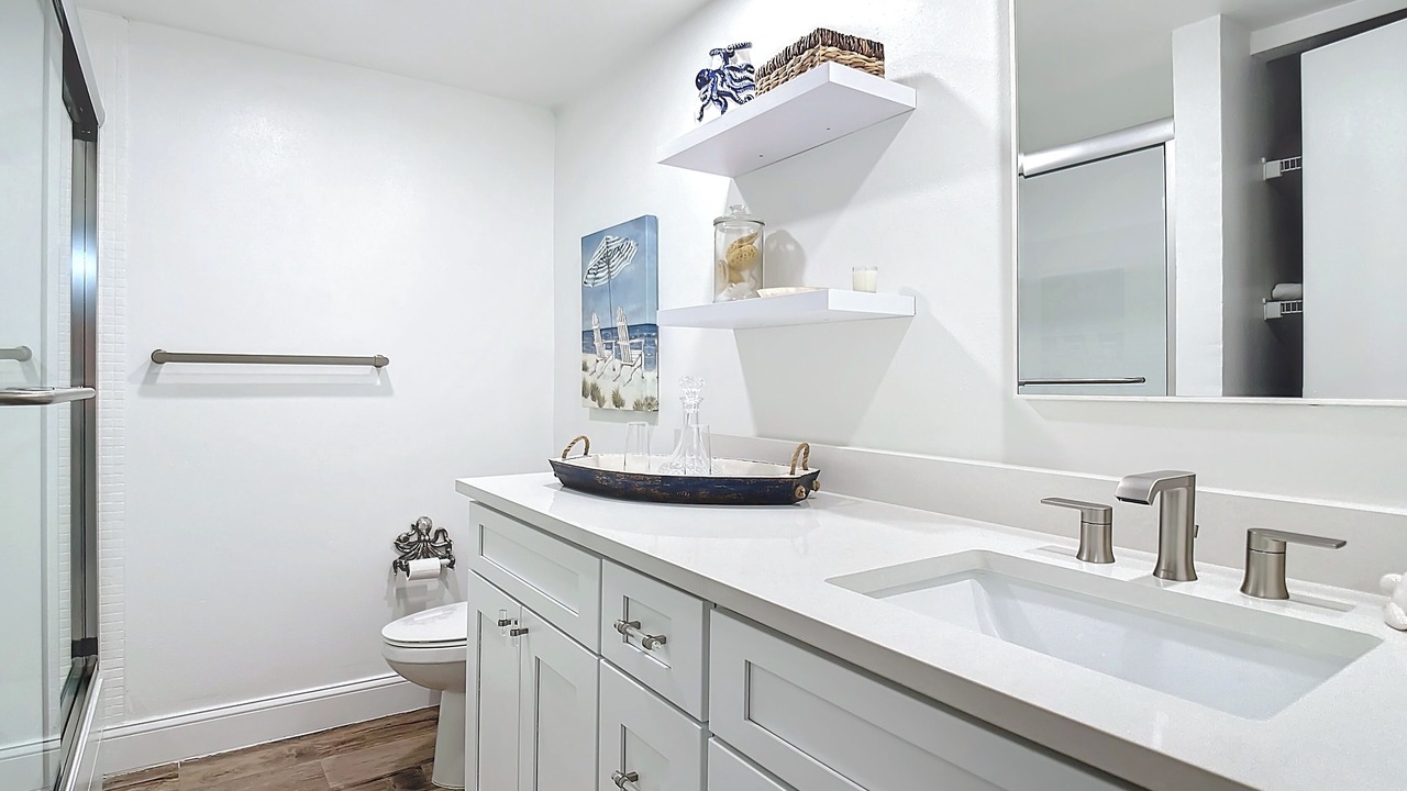 Photo of Bathroom in Central Beach