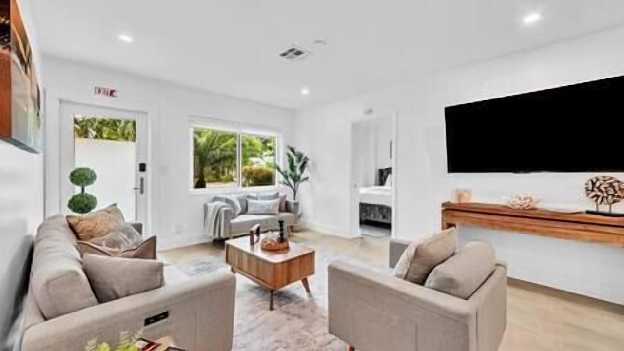 Photo of Bedroom in Middle River Terrace
