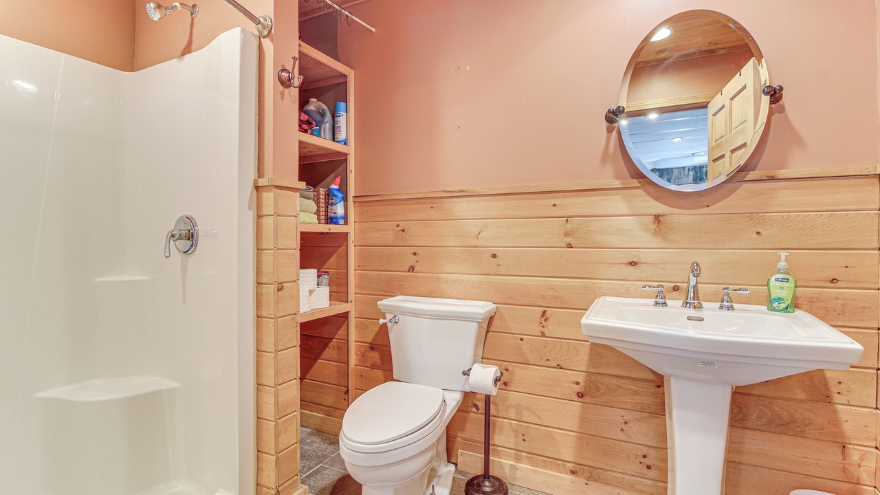 Photo of Bathroom in Morgan