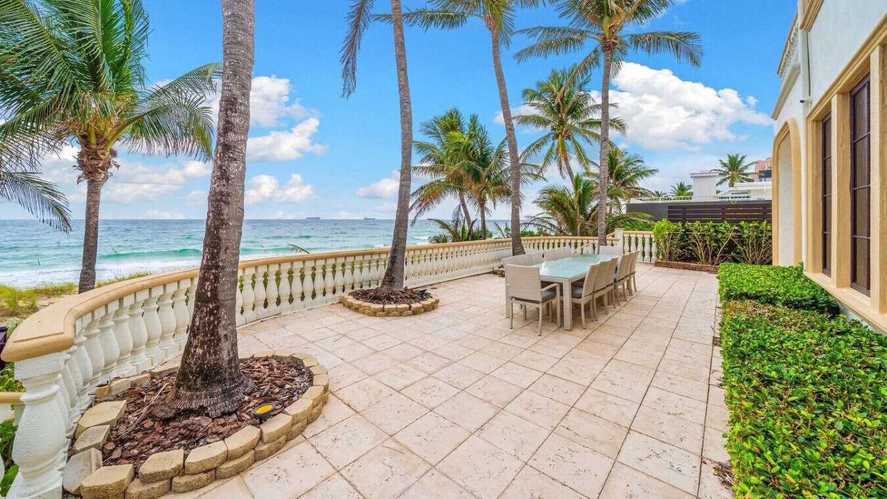 Photo of Outdoor in Lauderdale Beach