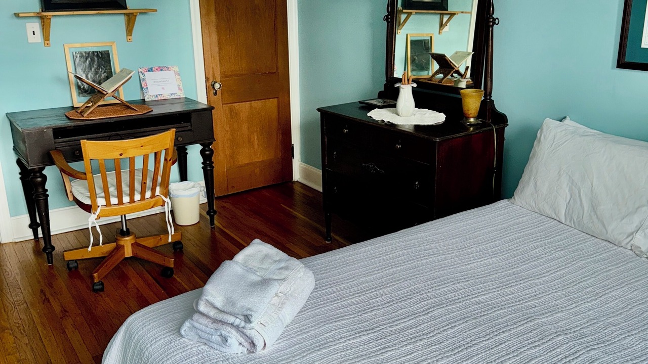 Photo of Bedroom in Downtown Baltimore
