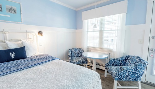 Classic Room, 2 Double Beds, Poolside