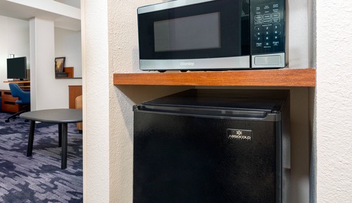 Suite, 1 King Bed with Sofa bed, Hearing Accessible