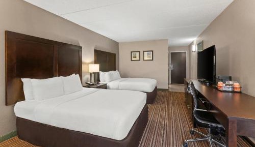 Double Room with Two Double Beds - Accessible/Non-Smoking