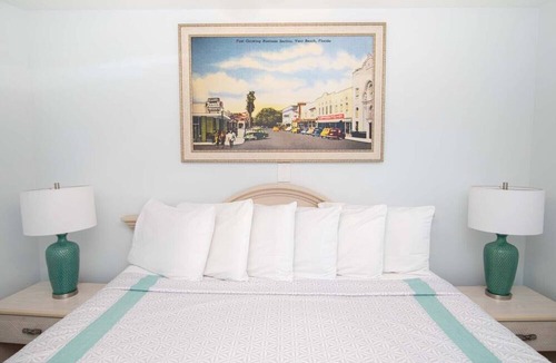 Central Beach Resort | Oceanfront 1 Bdrm Condo with Balcony @ Reef Ocean Resort in Vero Beach, Florida