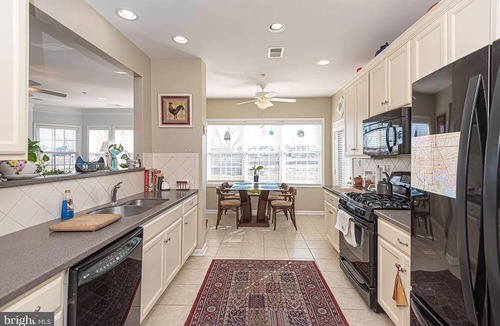 Bayside Villa | Bright Spacious Villa in Luxury Waterfront Neighborhood; Pools, Tennis, Gym
